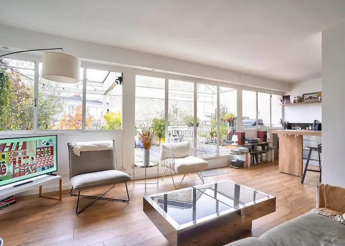 Guestready - Apt Confortable Avec Terrasse Au 18E